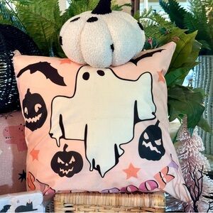 NEW! Halloween Ghost 👻 Peachy Pink “Stay Spooky” Pillow + insert